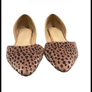 Chinese Laundry leopard flats